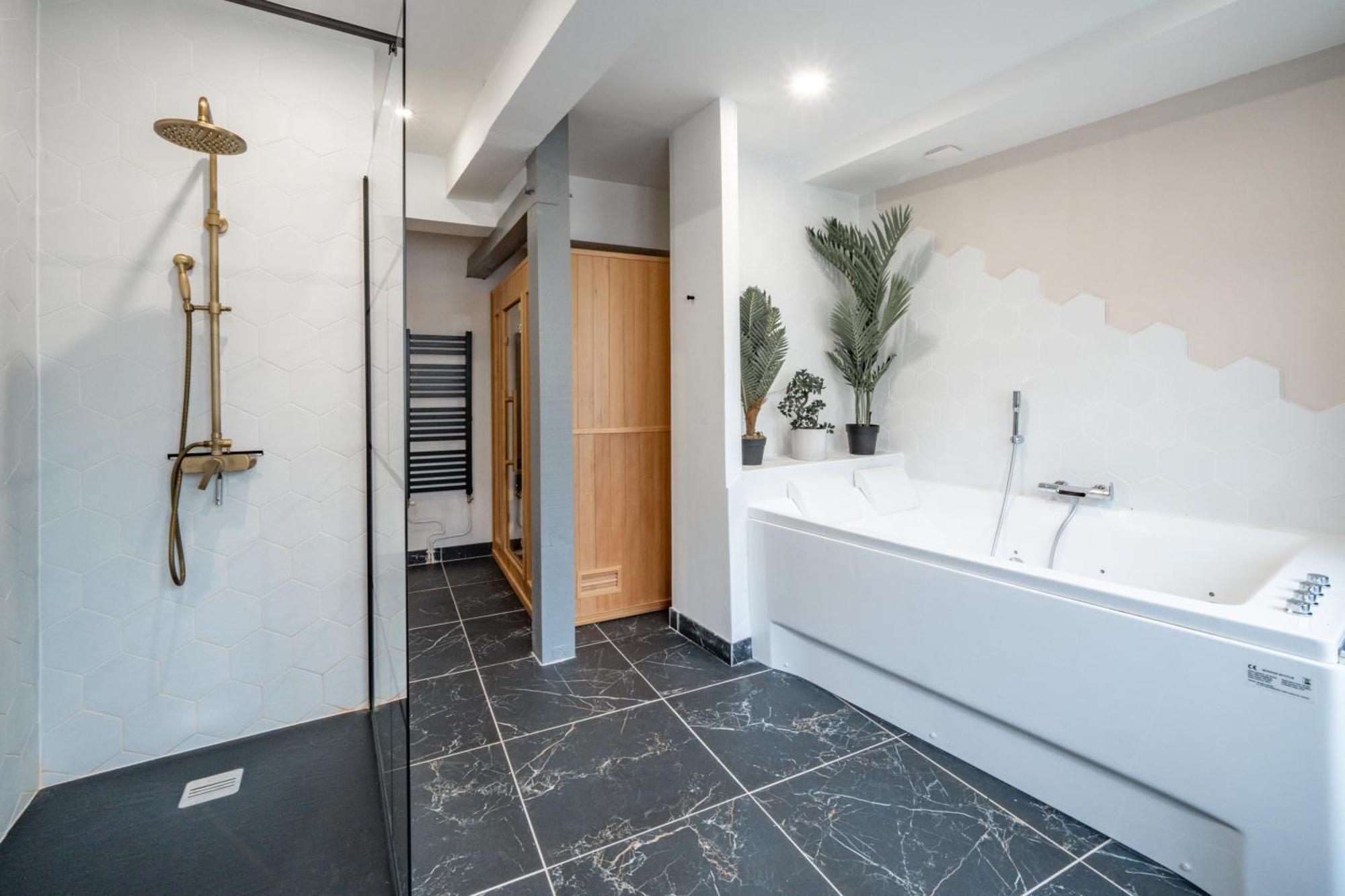 L'Evasion Amboise, Sauna Jacuzzi Экстерьер фото